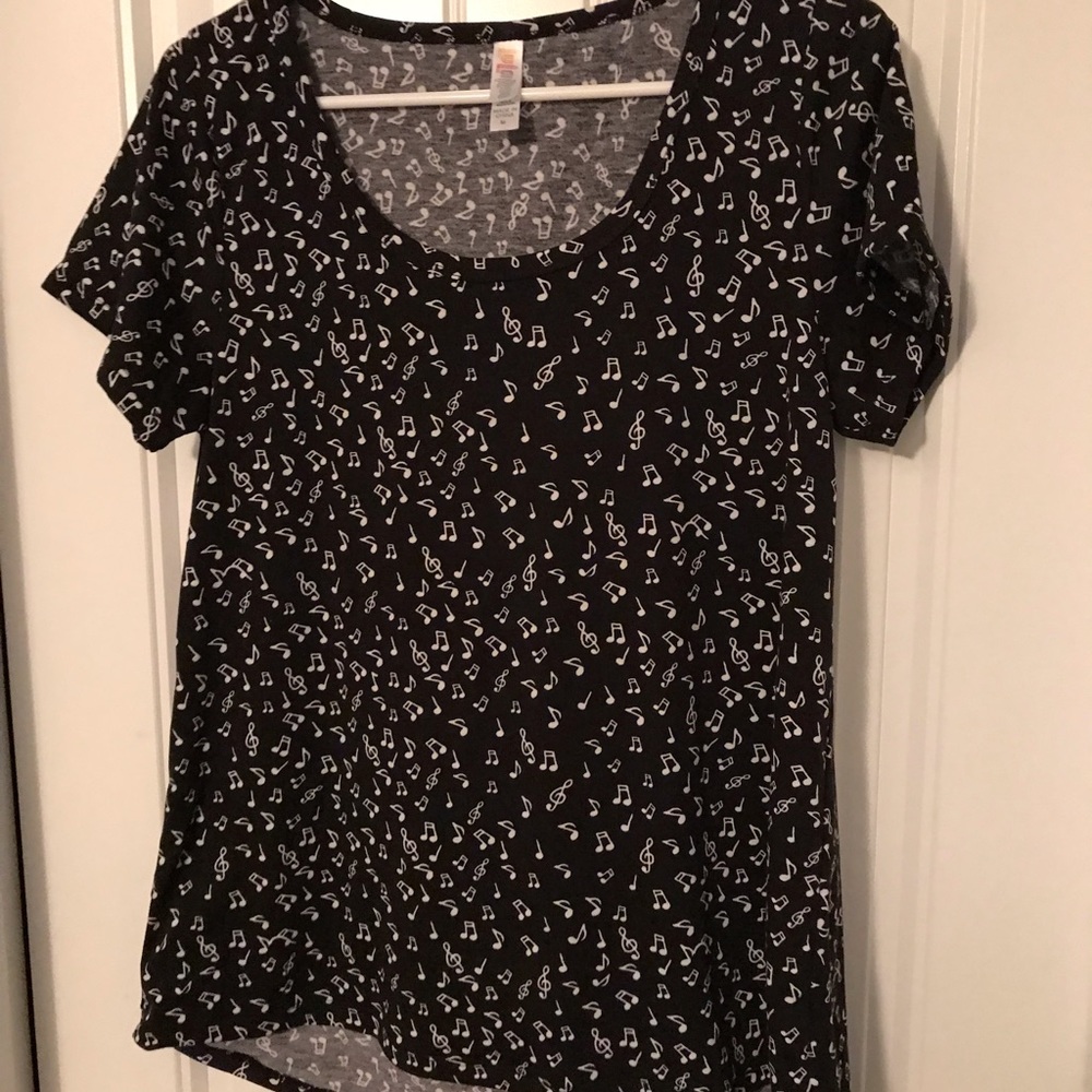 Lularoe classic tee